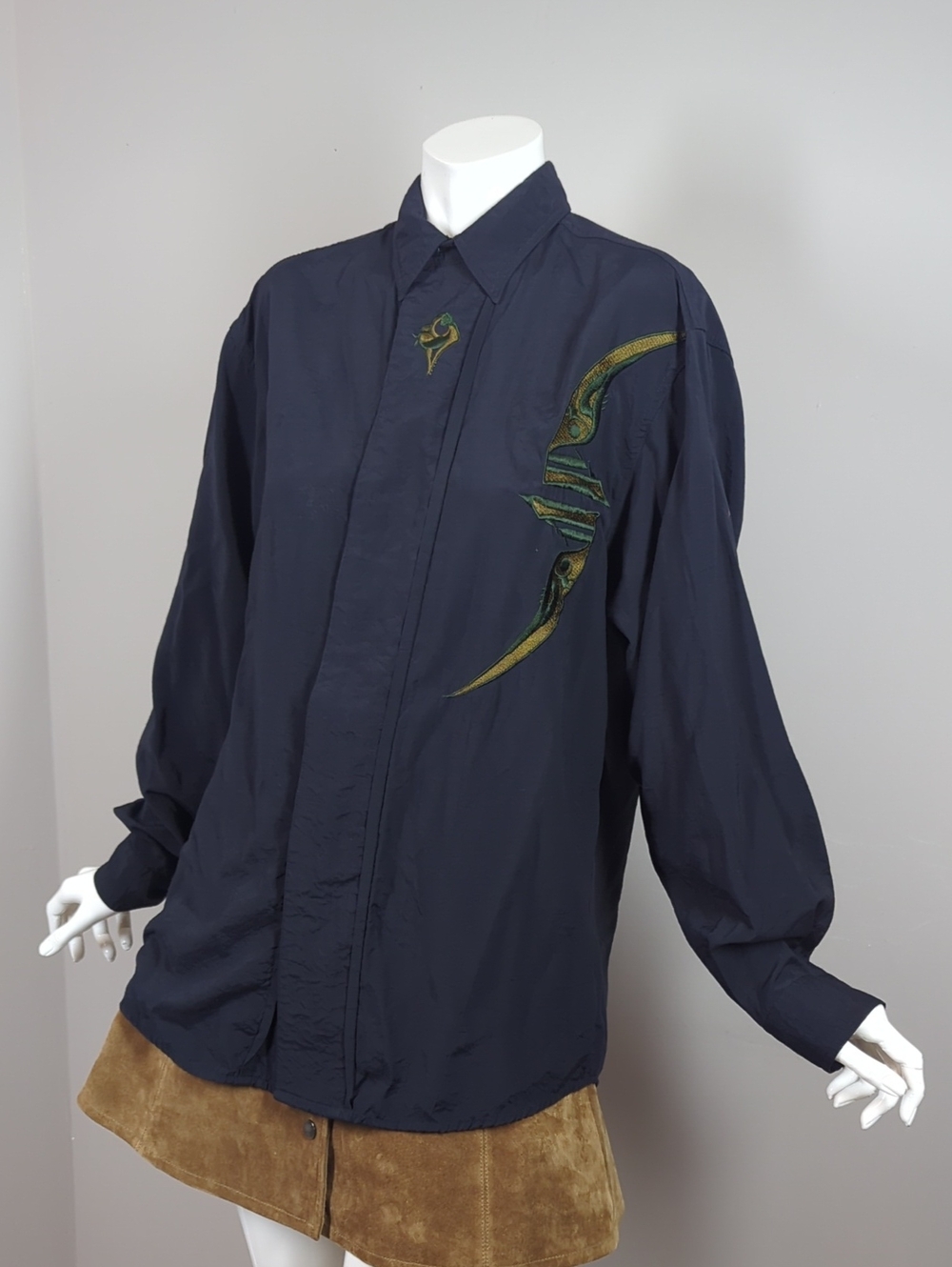 90s Black Button-Up Jacket with Embroidered Detail